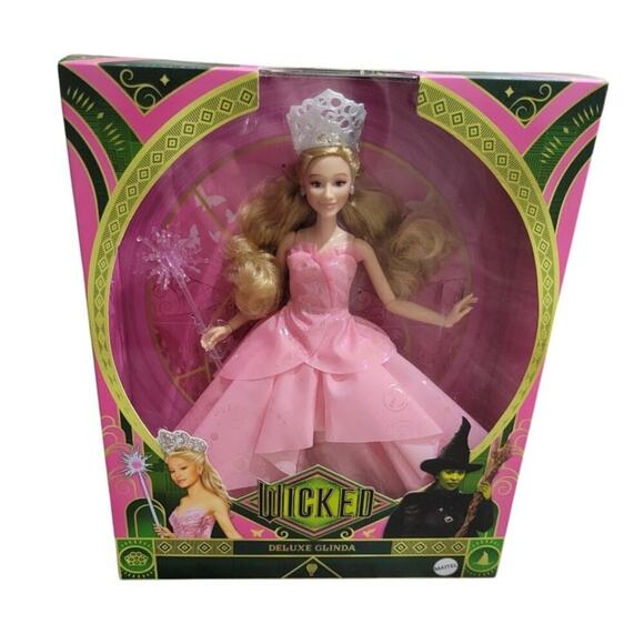 Wicked DELUXE GLINDA AND DELUXE ELPHABA Doll Wicked‎ com URL MISPRINT ERROR NEW - Picture 4 of 8